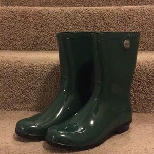 Women’s Sienna Waterproof Boots Size 8 in Pine
